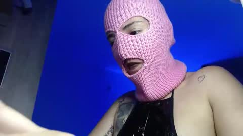 Sarah online show from 28, 2, 2025