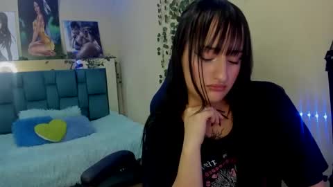 Sarah Ramirez online show from 3, 2, 2025