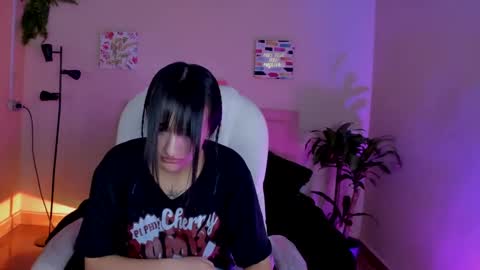 Sarah Ramirez online show from 6, 3, 2025