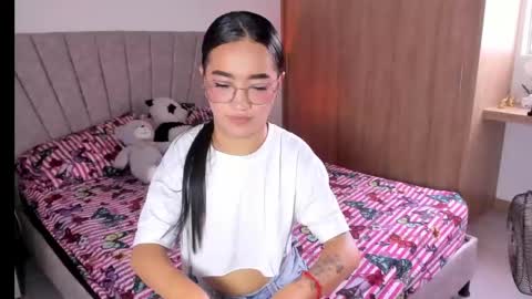 Snapshot of sarah_stone15 chatting on 28, 5, 2026 Sarah online show from 28, 5, 2026