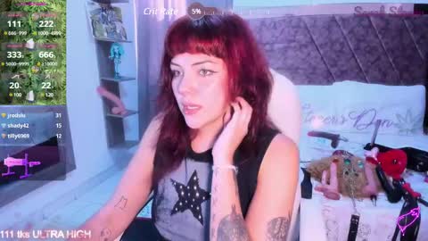 Snapshot of sarah_stoner chatting on 11, 2, 2025 Loren online show from 11, 2, 2025