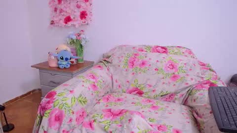 sarahajhoness online show from 5, 3, 2026