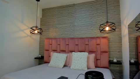 Sarah Deyvis online show from 14, 1, 2025