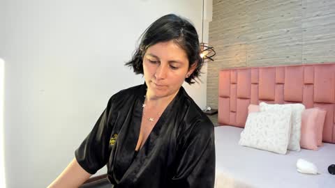 Sarah Deyvis online show from 16, 1, 2025