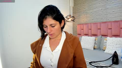 Sarah Deyvis online show from 27, 1, 2025