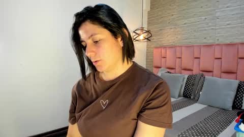 Sarah Deyvis online show from 25, 2, 2025