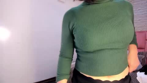 Sarah Deyvis online show from 10, 3, 2025