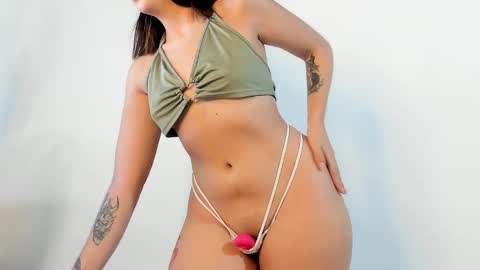 Snapshot of sarahgrant_ chatting on 1, 2, 2025 sarahgrant_ online show from 1, 2, 2025