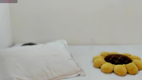 Snapshot of sarahgrant_ chatting on 3, 11, 2025 sarahgrant_ online show from 3, 11, 2025