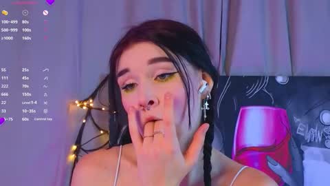 Snapshot of sarahhunny chatting on 16, 11, 2025 Sarah online show from 16, 11, 2025