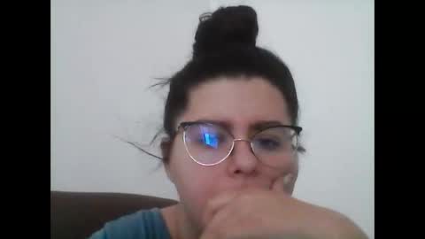 sarahkrystal online show from 25, 2, 2026