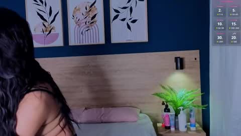 Snapshot of sarahmiler_ chatting on 17, 9, 2025 Sarah online show from 17, 9, 2025