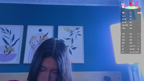 Snapshot of sarahmiler_ chatting on 3, 10, 2025 Sarah online show from 3, 10, 2025