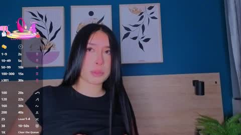 Snapshot of sarahmiler_ chatting on 6, 10, 2025 Sarah online show from 6, 10, 2025