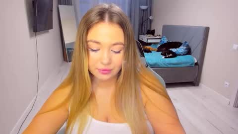 Sarah online show from 4, 3, 2026