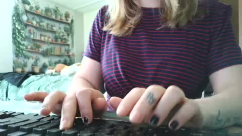 Snapshot of sarahpmummy chatting on 29, 6, 2026 Sarah online show from 29, 6, 2026