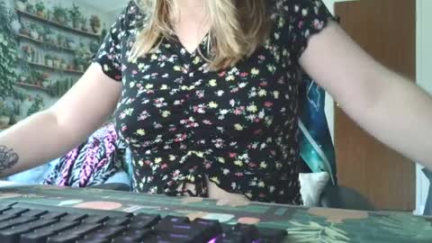 Snapshot of sarahpmummy chatting on 26, 7, 2026 Sarah online show from 26, 7, 2026
