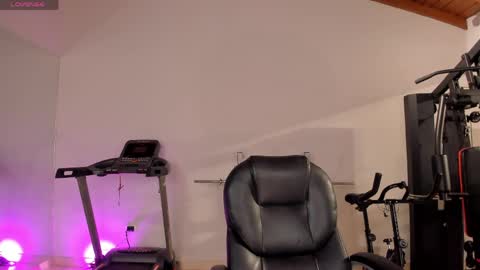 Sarah Rhodes online show from 3, 4, 2026