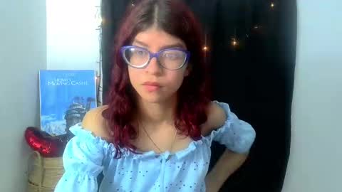 Snapshot of sarahsmitt chatting on 25, 2, 2025 Sarah online show from 25, 2, 2025
