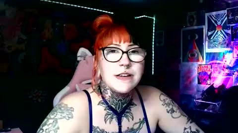 Snapshot of saraht666 chatting on 27, 2, 2025 Sarah T online show from 27, 2, 2025