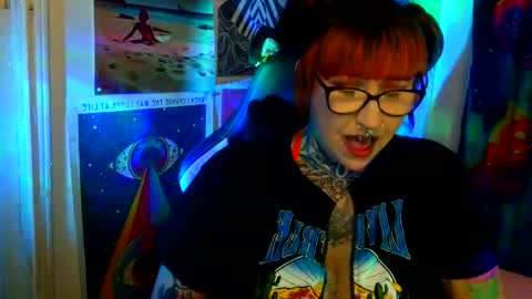 Sarah T online show from 16, 5, 2026