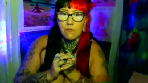 Snapshot of saraht666 chatting on 18, 7, 2026 Sarah T online show from 18, 7, 2026