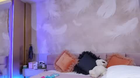 Snapshot of sarajennyfer chatting on 8, 7, 2026 Jenny online show from 8, 7, 2026