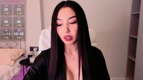 Mia online show from 17, 12, 2024