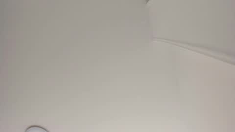 Snapshot of sarasaenz__ chatting on 28, 12, 2024 online show from 28, 12, 2024