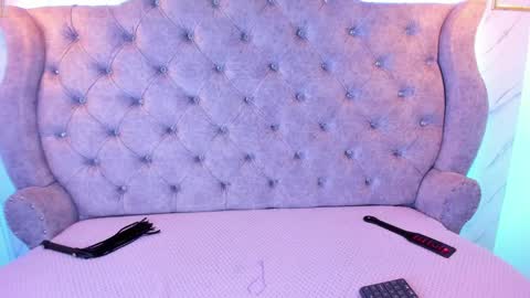 Snapshot of sarasaenz__ chatting on 28, 12, 2024 online show from 28, 12, 2024