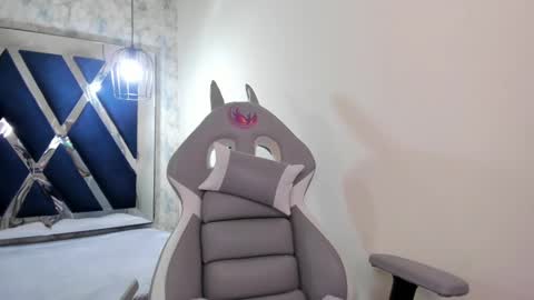 Snapshot of sarasaenz__ chatting on 6, 3, 2025 online show from 6, 3, 2025