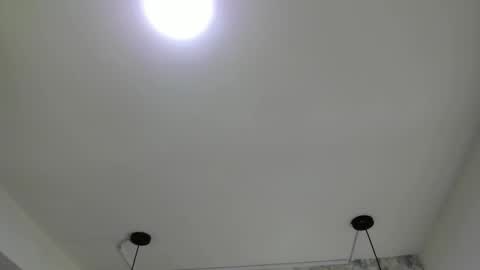 Snapshot of sarasaenz__ chatting on 8, 3, 2025 online show from 8, 3, 2025