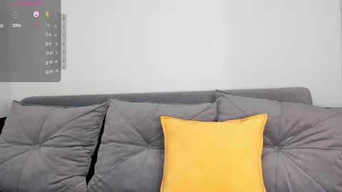 Snapshot of sarashineee chatting on 25, 11, 2025 Sara online show from 25, 11, 2025