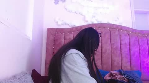 Snapshot of sarastonesx chatting on 10, 1, 2025 sarastonesx online show from 10, 1, 2025