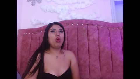 Snapshot of sarastonesx chatting on 14, 1, 2025 sarastonesx online show from 14, 1, 2025