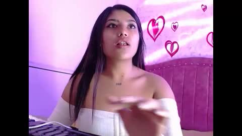 Snapshot of sarastonesx chatting on 17, 2, 2025 sarastonesx online show from 17, 2, 2025