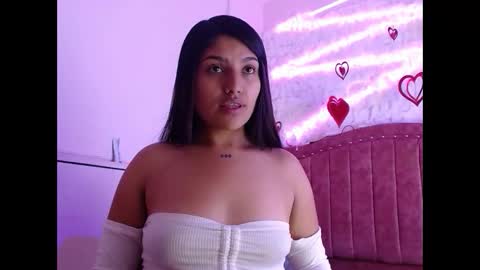 Snapshot of sarastonesx chatting on 3, 3, 2025 sarastonesx online show from 3, 3, 2025