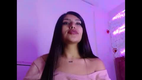 Snapshot of sarastonesx chatting on 10, 3, 2025 sarastonesx online show from 10, 3, 2025