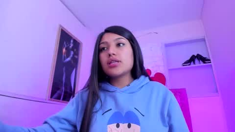 Snapshot of sarastonesx chatting on 9, 10, 2025 sarastonesx online show from 9, 10, 2025