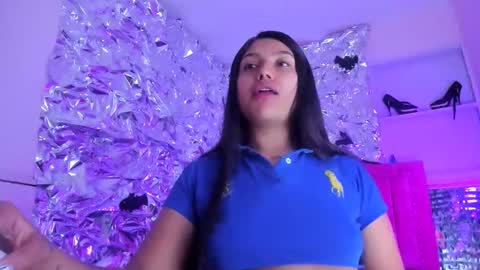 Snapshot of sarastonesx chatting on 23, 11, 2025 sarastonesx online show from 23, 11, 2025