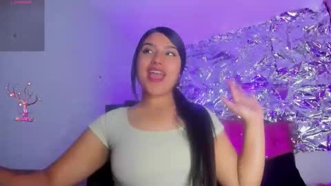 sarastonesx online show from 14, 2, 2026