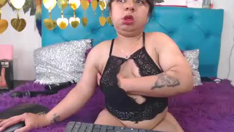 Snapshot of sarawiills chatting on 18, 1, 2025 Sara Wills online show from 18, 1, 2025