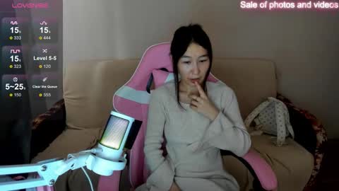 Snapshot of saraxray chatting on 22, 9, 2025 Sara online show from 22, 9, 2025