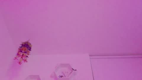 Saray  online show from 16, 10, 2025