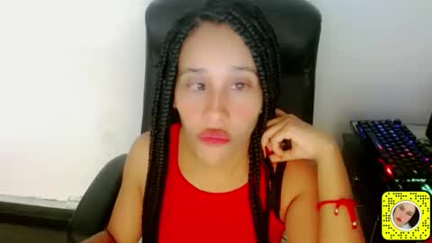 Snapshot of saraylittle chatting on 15, 11, 2025 Saray online show from 15, 11, 2025