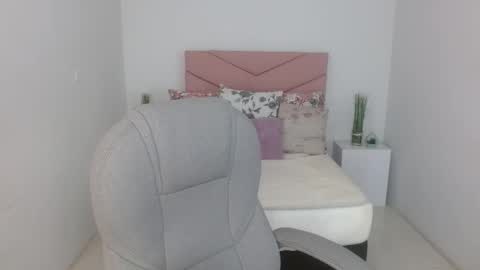 Saray Vega online show from 24, 10, 2025