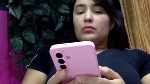 Snapshot of sarayx chatting on 10, 4, 2026 mery online show from 10, 4, 2026