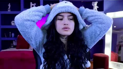 Snapshot of sari_belle chatting on 13, 9, 2025 Sari online show from 13, 9, 2025