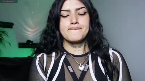 Snapshot of sari_belle chatting on 29, 9, 2025 Sari online show from 29, 9, 2025