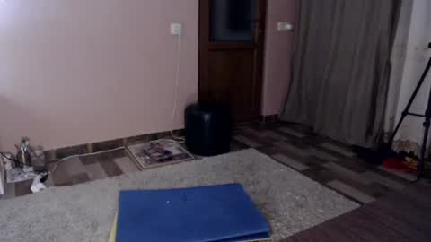 Snapshot of sarinaluv chatting on 15, 6, 2026 online show from 15, 6, 2026